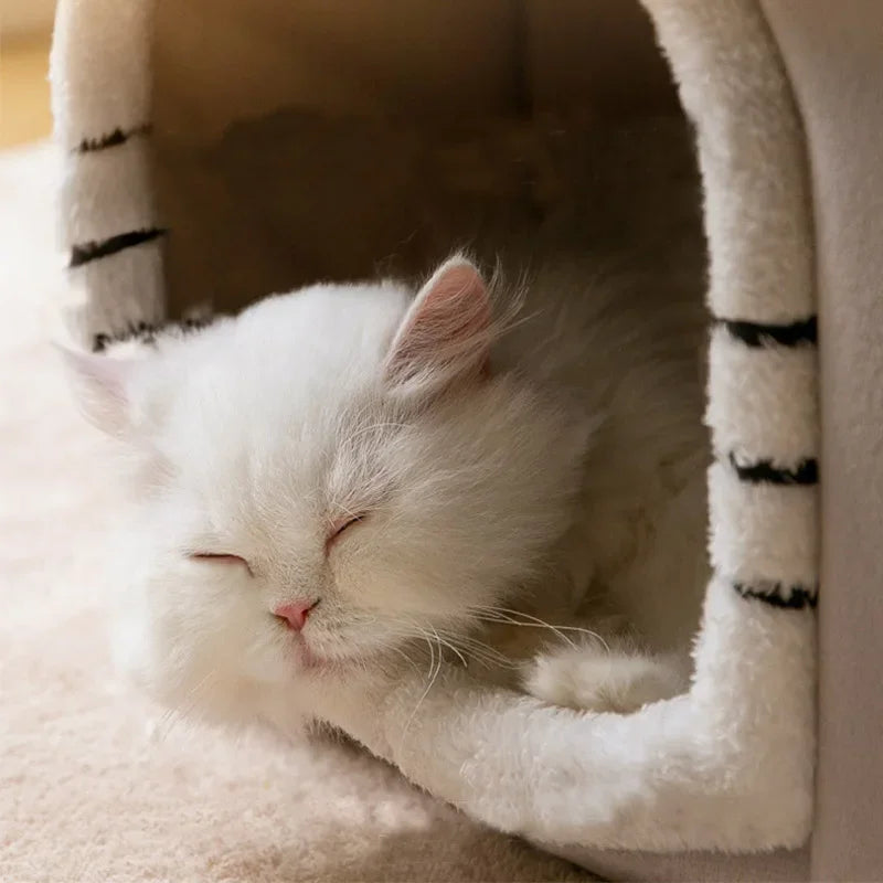 Cozy Pet Cave Bed - Foldable Winter Warm House for Cats & Small Dogs